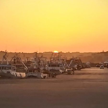 Casa Sunrise - Lovely Sea Front Apartment Sciacca Exteriör bild
