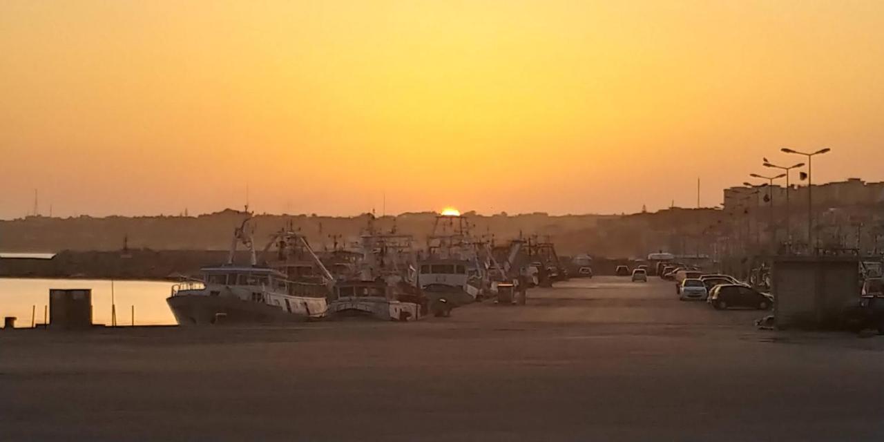 Casa Sunrise - Lovely Sea Front Apartment Sciacca Exteriör bild