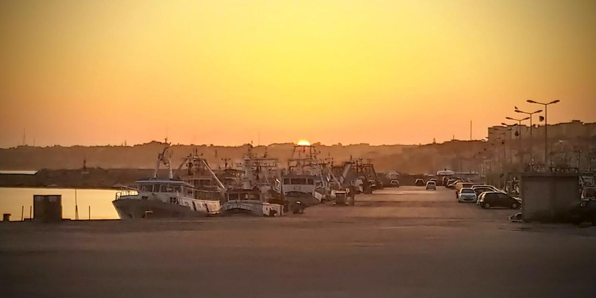 Casa Sunrise - Lovely Sea Front Apartment Sciacca Exteriör bild